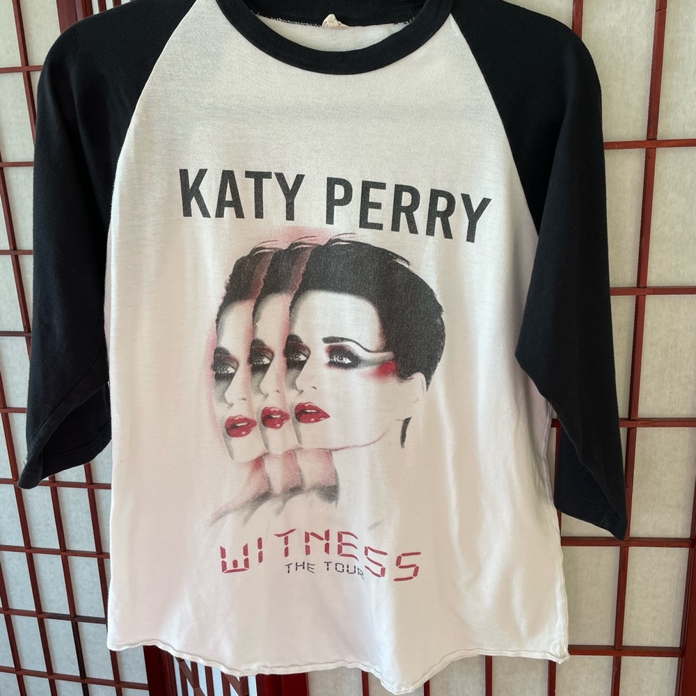 KATY PERRY 3-Quarter Sleeve Concert T-Shirt, 2017